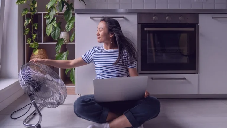 To stay healthy, try to keep yourself cool even in this intense heat. Photo Collected Feature Photos (Buyontheway) How to keep yourself cool on ho